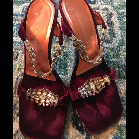 Vintage GIUSEPPE ZANOTTI Ruby Velvet Jeweled Sandals ‘99 ft. InStyle mag 38 - Picture 1 of 8